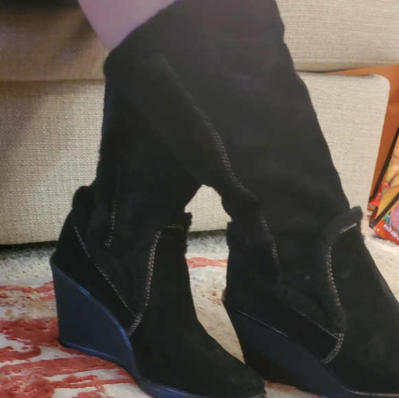 COACH - Picture 3 of 3